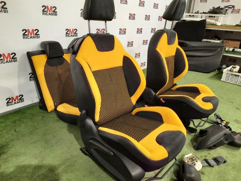 Sedile Completo POST 2231X0 Citroen DS3 2010