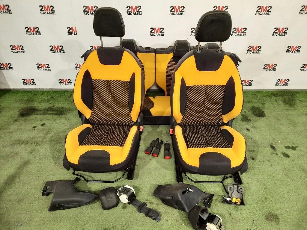 Sedile Completo POST 2231X0 Citroen DS3 2010