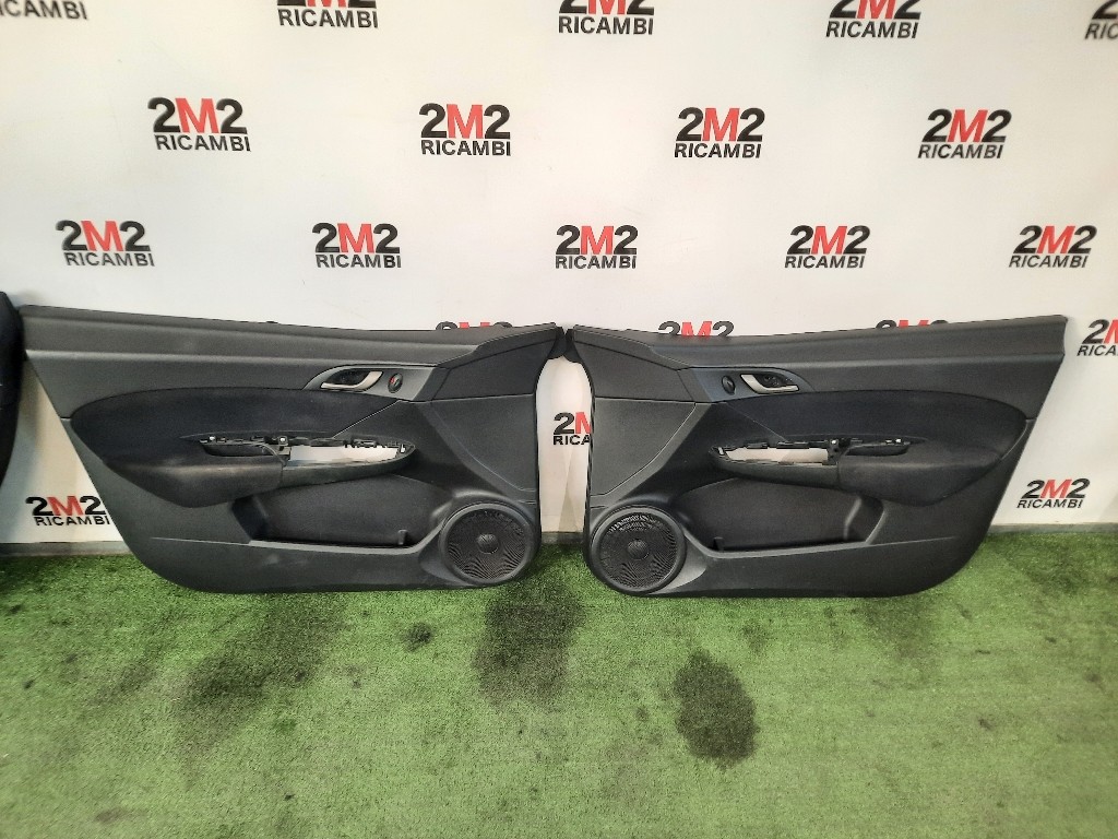 Porta POST SX NUDA 32228972 Volvo V60 I 2010
