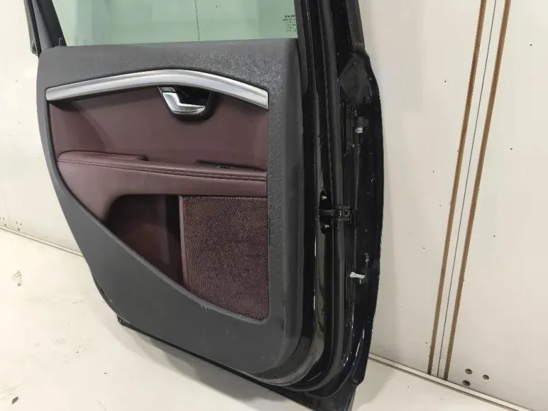 Porta POST SX 31335625 Volvo V70 III 2008