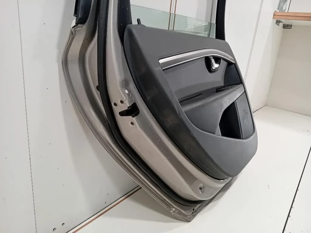 Porta POST SX 31335625 Volvo V70 III 2013