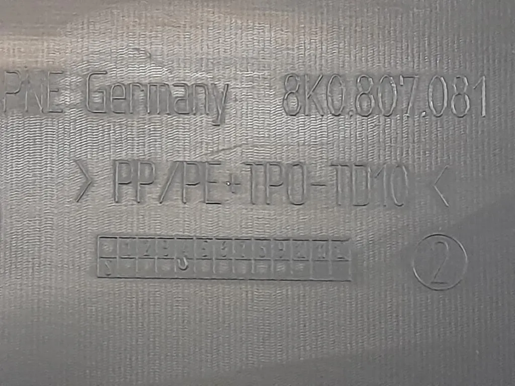 Copertura Interna Griglia Radiatore SUP ANT 8K0807081 Audi A4 8K2 2008