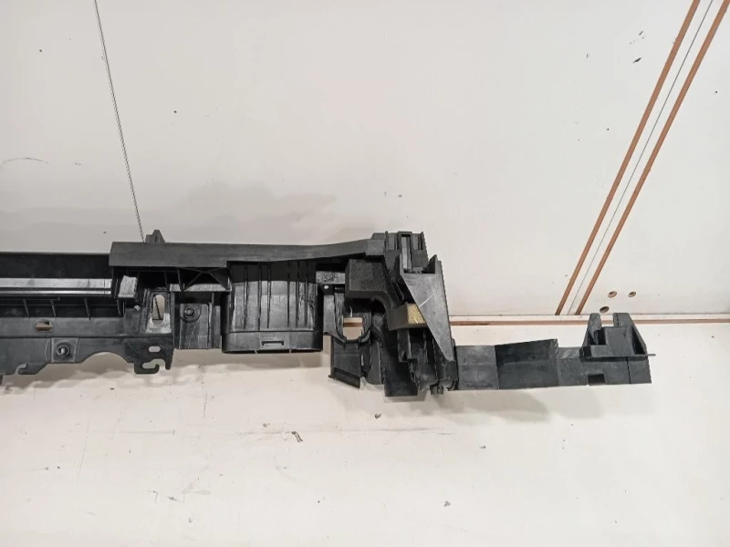 Copertura Interna Griglia Radiatore SUP ANT J7BB 16E146 CC Ford KA+ 2016