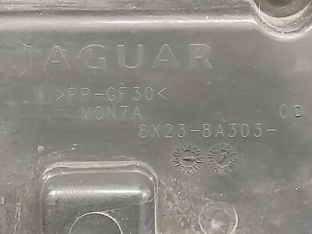 Copertura Interna Griglia Radiatore SUP ANT 8X23-8A303-AD Jaguar XF I 2008