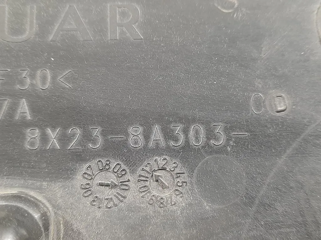 Copertura Interna Griglia Radiatore SUP ANT 8X23-8A303-AD Jaguar XF I 2008