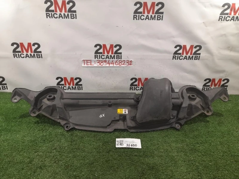 Copertura Interna Griglia Radiatore SUP ANT CX23-8A303-AA Jaguar XF I 2008