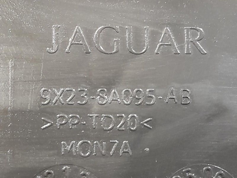 Copertura Interna Griglia Radiatore ANT 9X238A095AB Jaguar XF I 2008