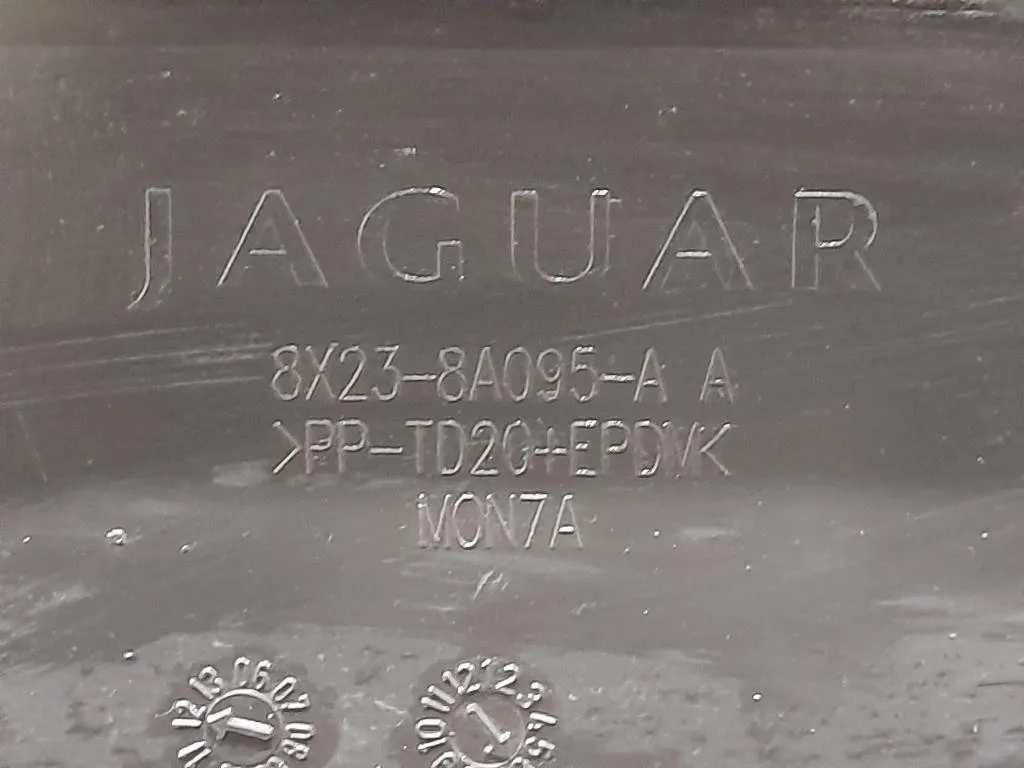 Copertura Interna Griglia Radiatore ANT 9X238A095AA Jaguar XF I 2008