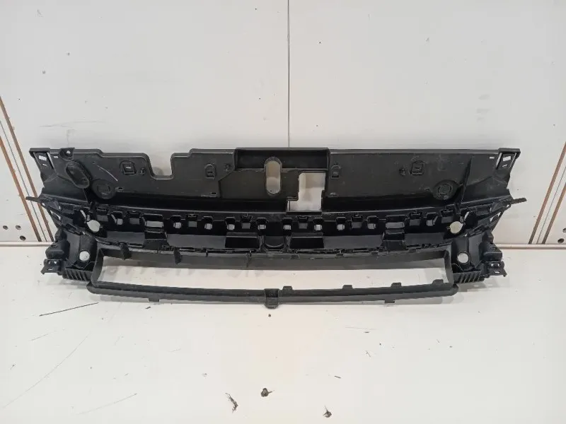 Copertura Interna Griglia Radiatore ANT 9823209780 Peugeot 208 II 2019