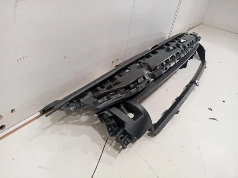 Copertura Interna Griglia Radiatore ANT 9823209780 Peugeot 208 II 2019