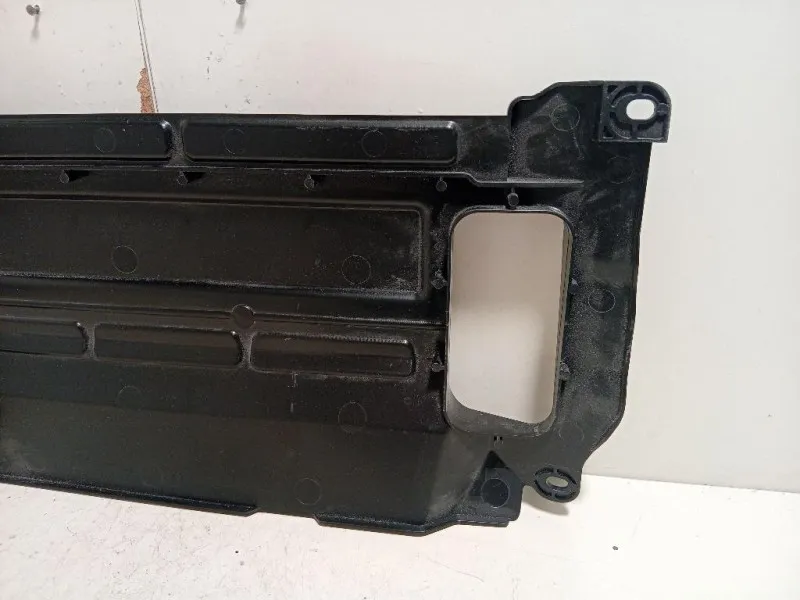 Copertura Interna Griglia Radiatore ANT 88891-0D190 Toyota Yaris IV 2014