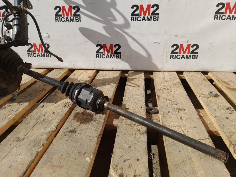 Portello POST NUDO 8V4827025D Audi A3 8VA Sportback 2012