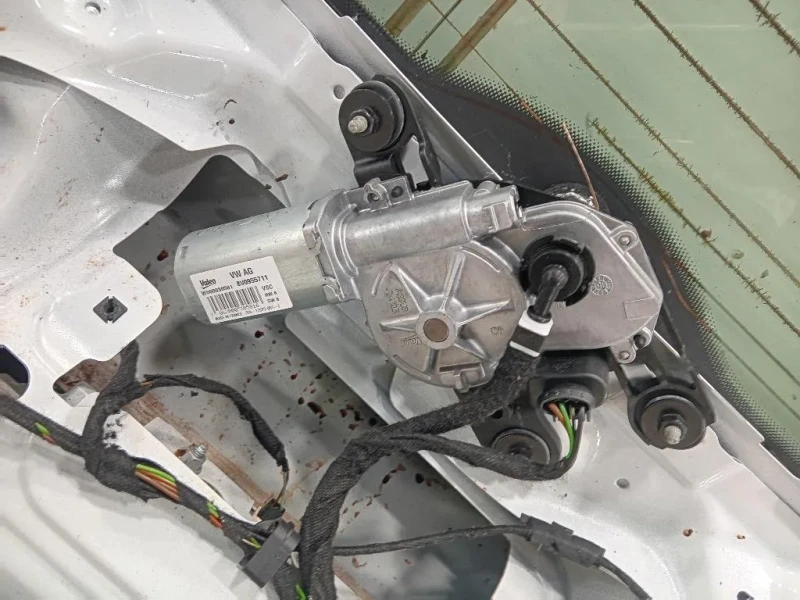 Portello POST 8V4827025D Audi A3 8VA Sportback 2012