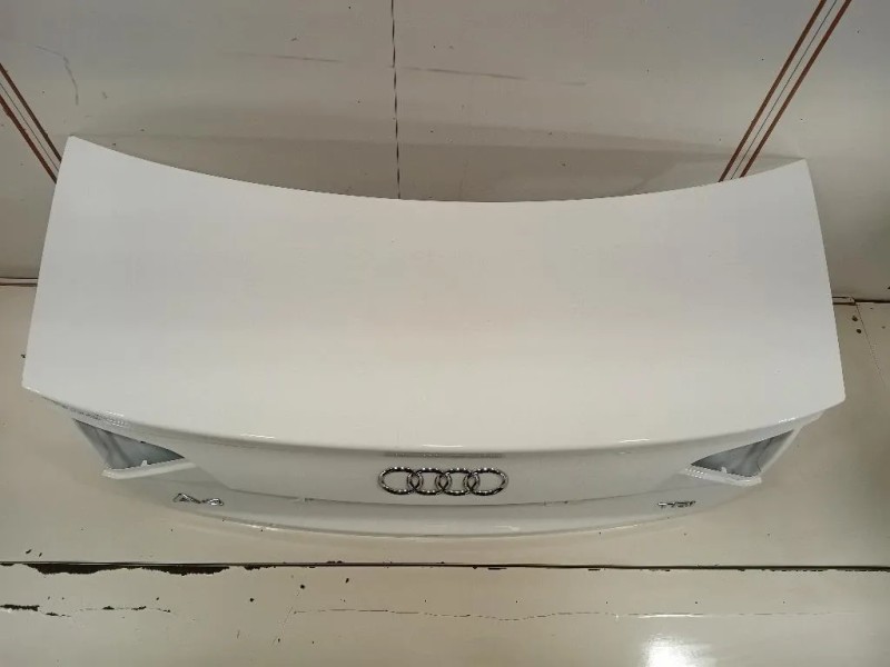 Portello POST 8K5827023AE Audi A4 8K2 2008