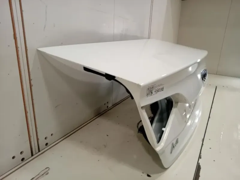 Portello POST 8K5827023AE Audi A4 8K2 2008