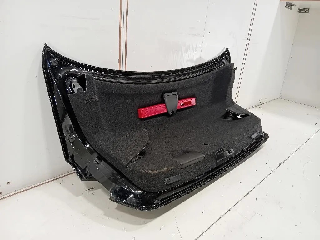 Portello POST 8W9827025D Audi A4 8W5 Avant 2015