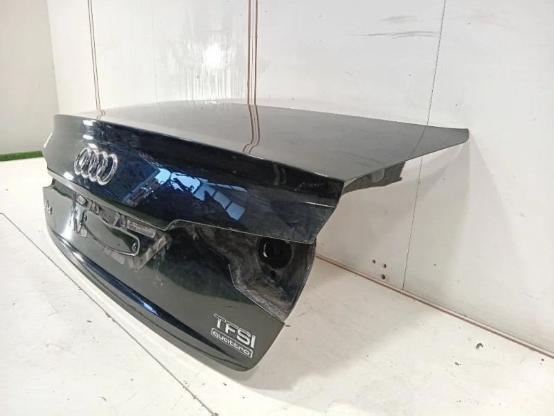 Portello POST 8W9827025D Audi A4 8W5 Avant 2015