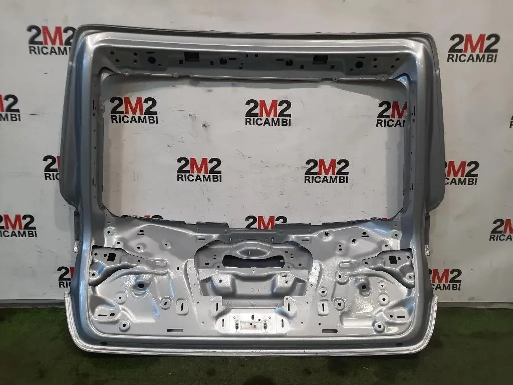 Portello POST 8W9827025C Audi A4 8WJ Allroad 2019