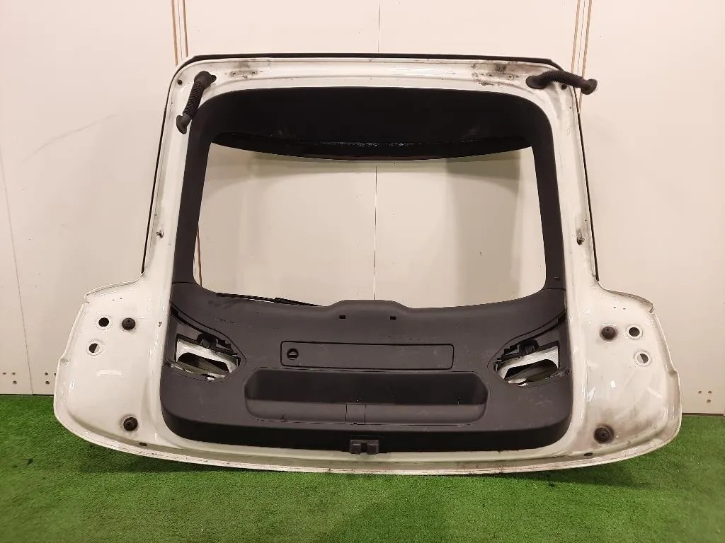 Portello POST  Audi Q3 8UB 2012