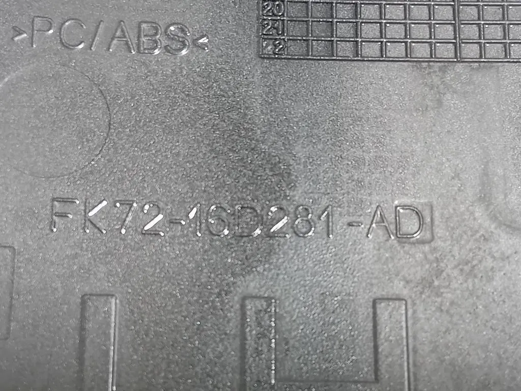 Copertura Posteriore Parafango ANT SX FK72-16D281-AD Land Rover Range Rover Sport III 2014