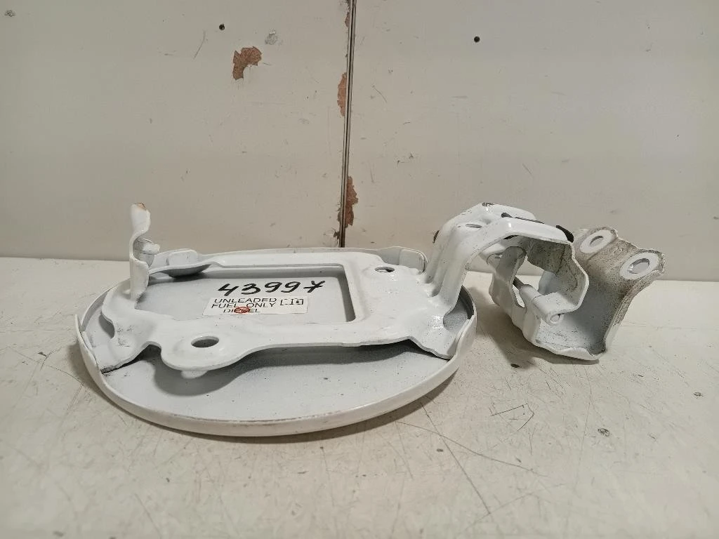 Copertura Sportello Carburante APERTURA SPORTELLO CARBURANTE Toyota Yaris IV 2017