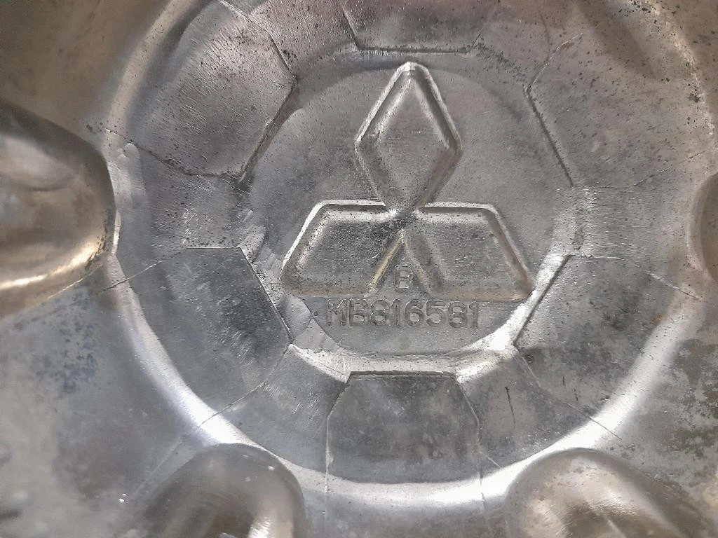 Coprimozzo Cerchio Ruota POST DX MB816581 Mitsubishi Pajero Sport 1998