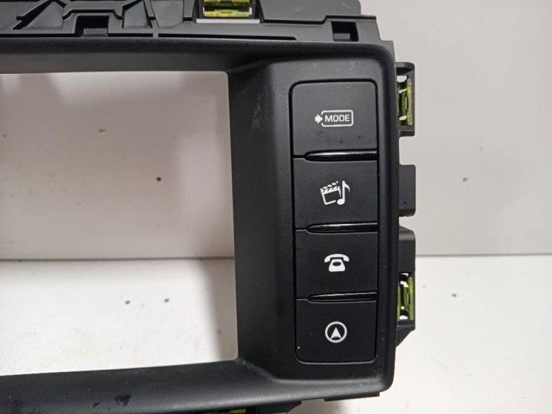 Cornice Display Multimediale GX73-19F211-KB Jaguar XE 2015