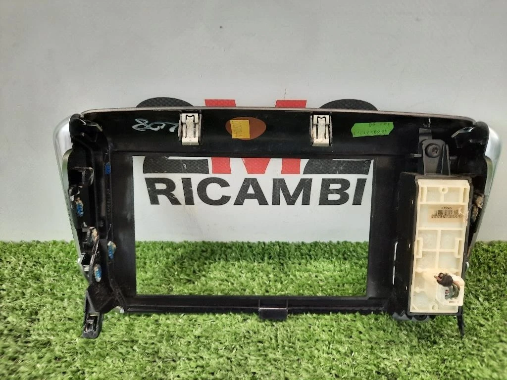 Cornice Display Navigazione 96738995VV DISPLAY Peugeot 208 I 2012