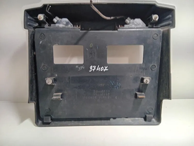 Cornice Supporto Targa POST 117363 Mitsubishi Pajero III 2000