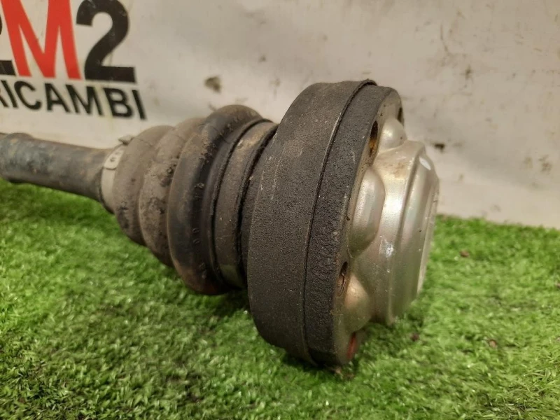 Semiasse POST SX 7 533 446 Bmw Serie 1 E81 Berlina 2005