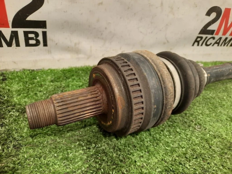 Semiasse POST SX 7 533 446 Bmw Serie 1 E81 Berlina 2005