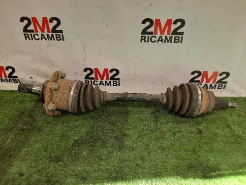 Semiasse POST SX MR528647 Mitsubishi Pajero III 2000