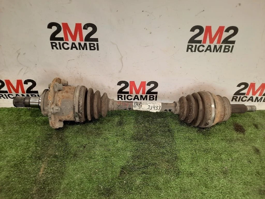 Semiasse POST SX MR528647 Mitsubishi Pajero III 2000