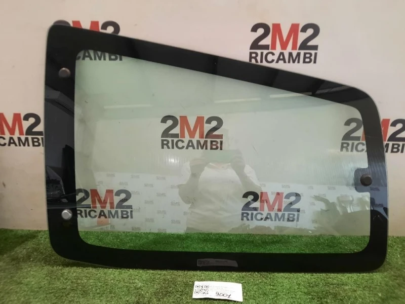 Cristallo Deflettore Parafango POST SX MR533113 Mitsubishi Pajero III 2000