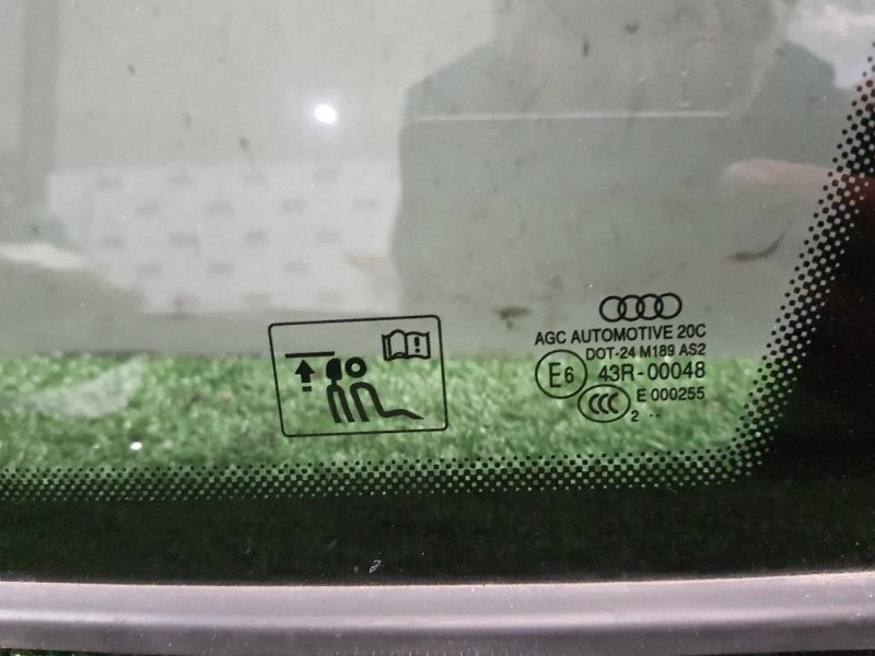 Cristallo Fisso Parafango POST DX 8R0845300F Audi Q5 8RB 2012