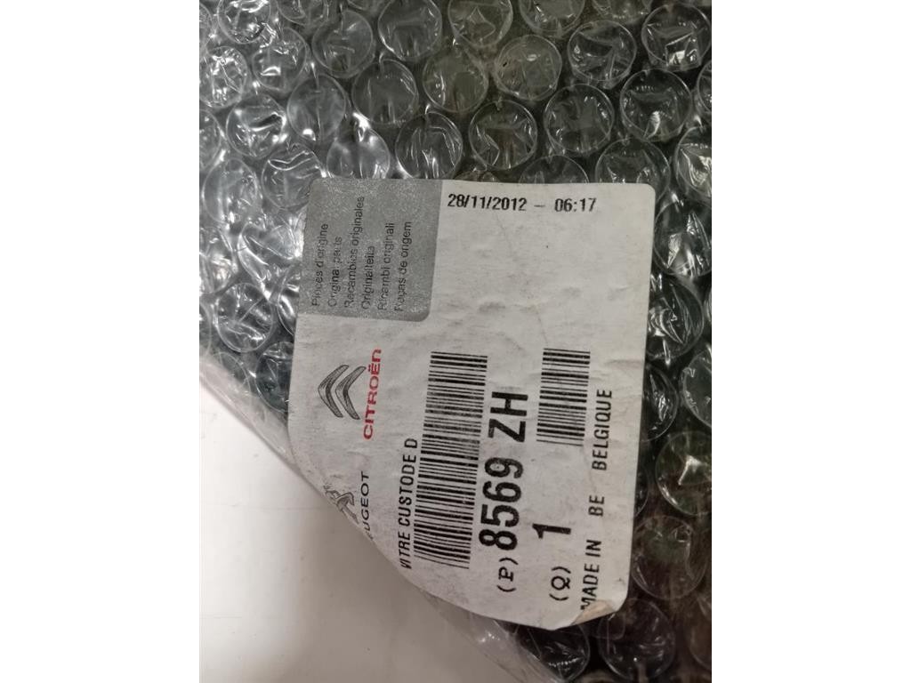 Cristallo Fisso Parafango POST DX 8569ZH Citroen DS3 2010