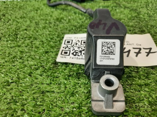 Cristallo Fisso Parafango POST DX 8569ZH Citroen DS3 2010