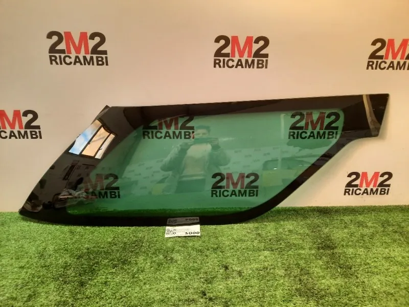 Cristallo Fisso Parafango POST DX 8569ZH Citroen DS3 2010