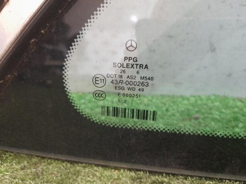 Cristallo Fisso Parafango POST DX A2516702450 Mercedes Classe R W251 2006