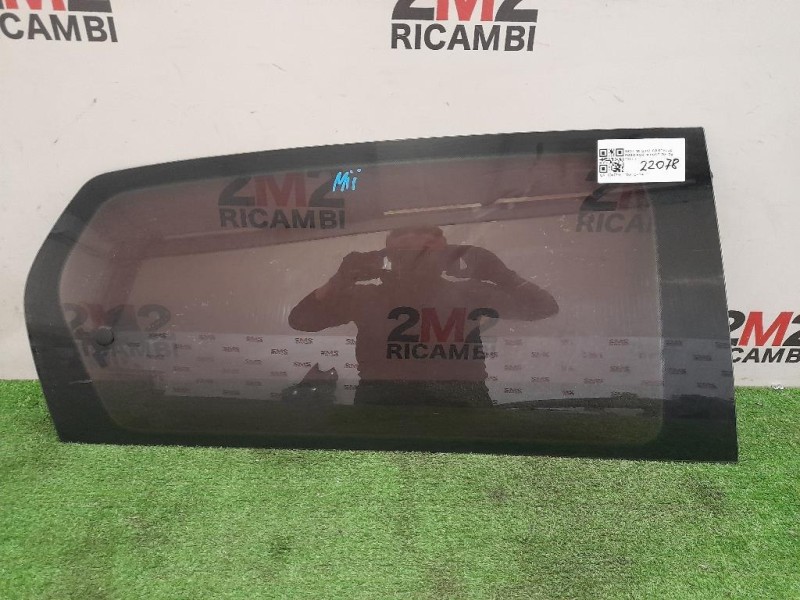 Cristallo Fisso Parafango POST DX 1ST845042LNVB Seat MII 2012