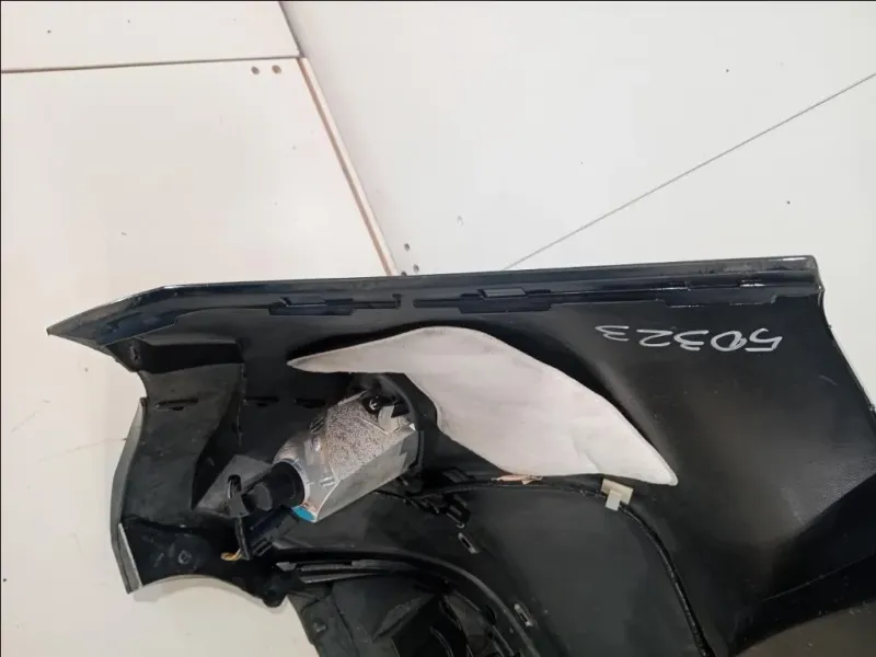 Portello POST H1BB-17906-A1 Ford Fiesta VII 2017