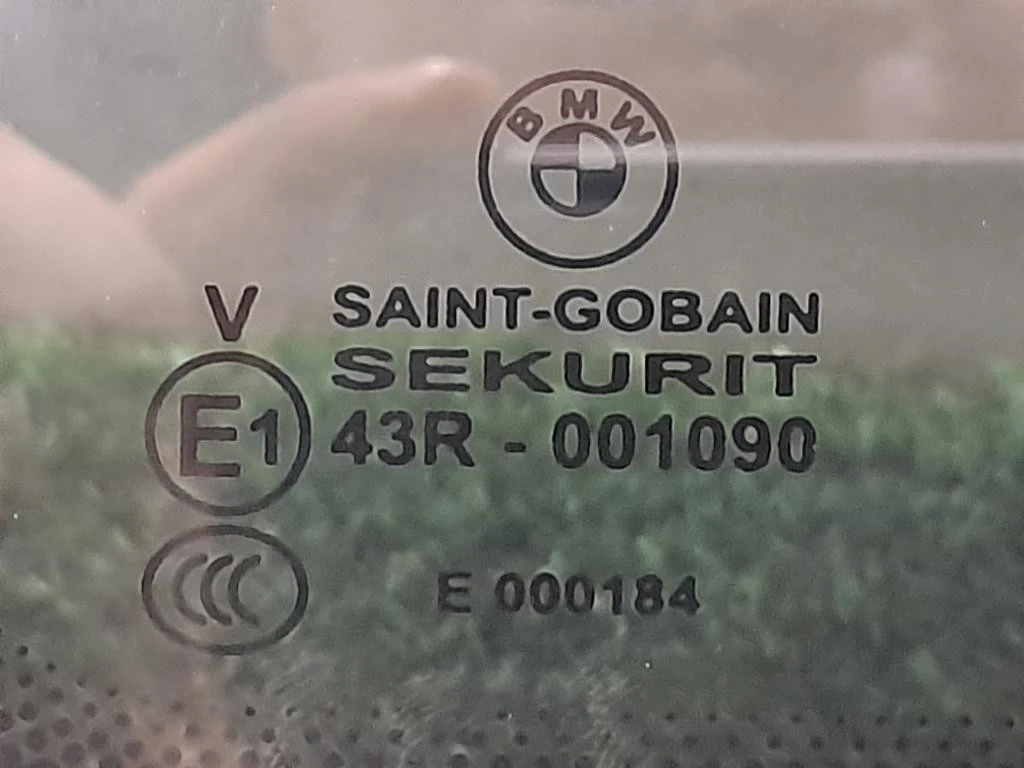 Cristallo Fisso Parafango POST SX E000184 Bmw Serie 1 E82 Coupe 2005