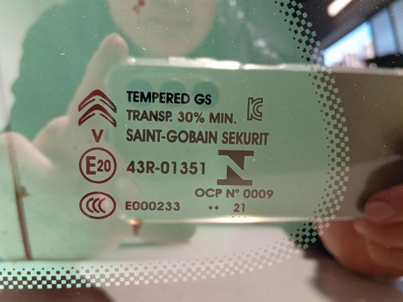 Cristallo Fisso Parafango POST SX CRISTALLO FISSO PARAFANGO POST SX Citroen C3 Aircross 2017