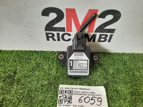 Cristallo Fisso Parafango POST SX 8569ZK Citroen DS3 2010
