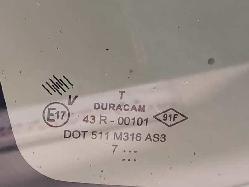 Cristallo Fisso Parafango POST SX 833071478R Dacia Duster I 2014