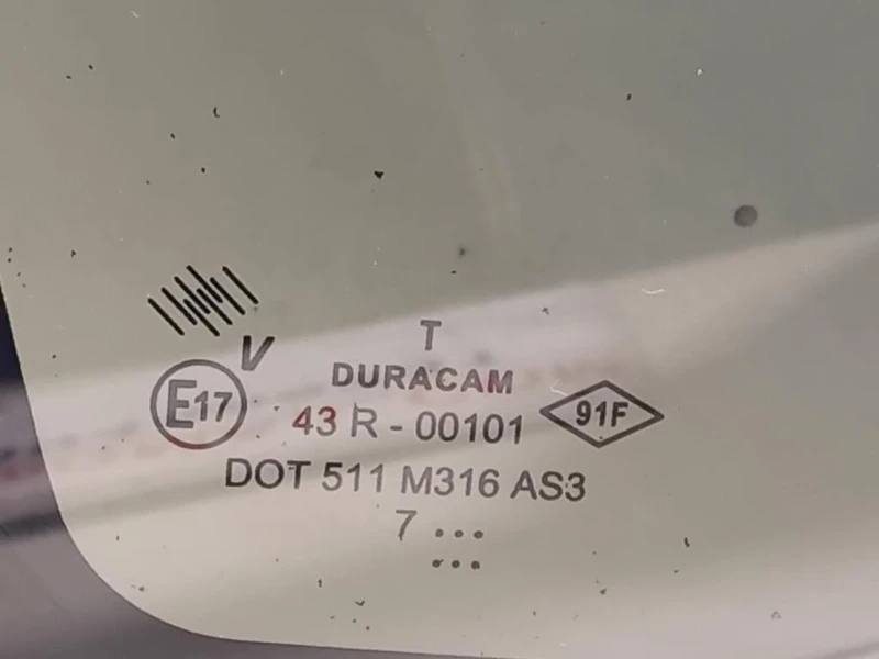 Cristallo Fisso Parafango POST SX 833071478R Dacia Duster I 2014