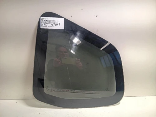 Cristallo Fisso Parafango POST SX 833071478R Dacia Duster I 2014