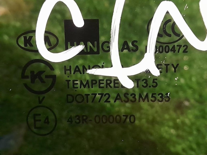 Cristallo Fisso Parafango POST SX 43R-000070 Kia Sorento II 2006