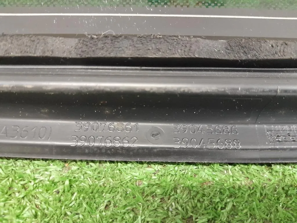 Cristallo Fisso Parafango POST SX 39045688 Opel Astra K SW 2016