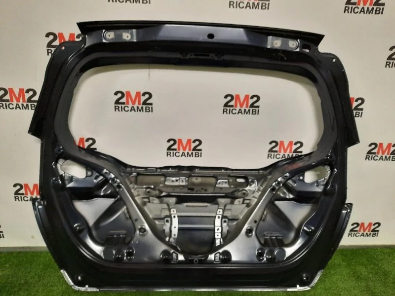 Portello POST 68100T5BG00ZZ Honda JAZZ III 2017